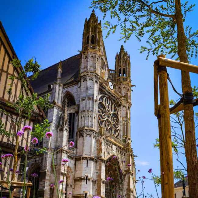 Bike tour from Vernon to Giverny with local guide - The bike rental setup: why it’s not included, and how to get the best value