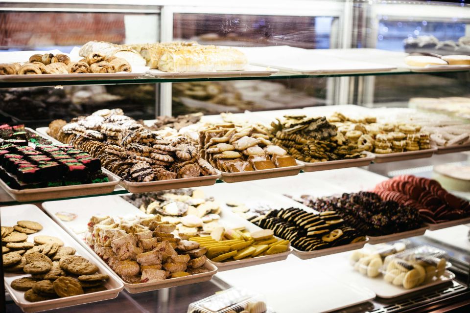 Boutiques and Patisseries: Book a Local in Paris - Shopping and sweets strategy: how to get real value in 3 hours
