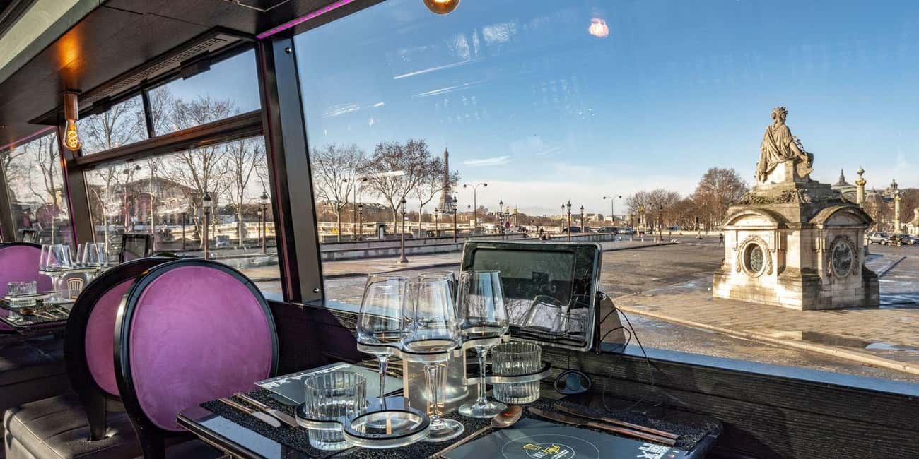 Champs Elysées Bus Toqué Lunch w/ a Glass of Champagne - Why This Bus Lunch Feels Different Than a Usual Tour