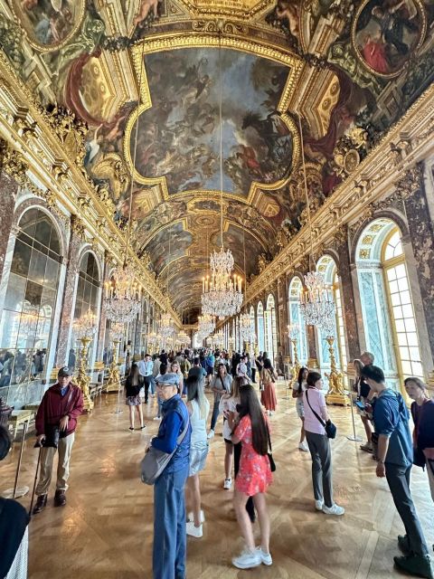 Chateau de Fontainebleau & Chateau de Versailles - A One-Day Combo: Fontainebleau and Versailles Without the Chaos