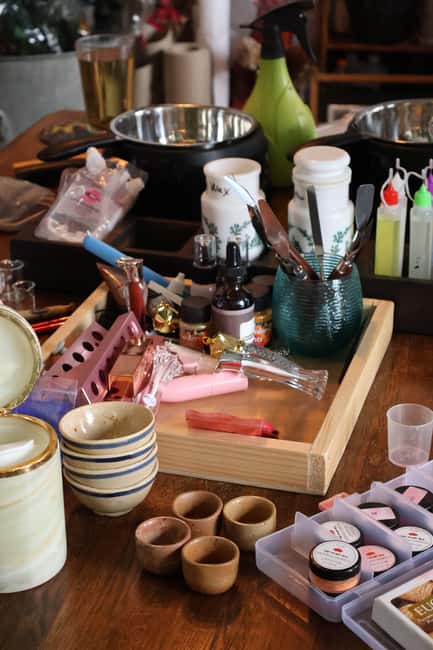 Customised lipstick workshop - Paris 1er - Choosing your finish: semi-matte, gloss, or lip balm