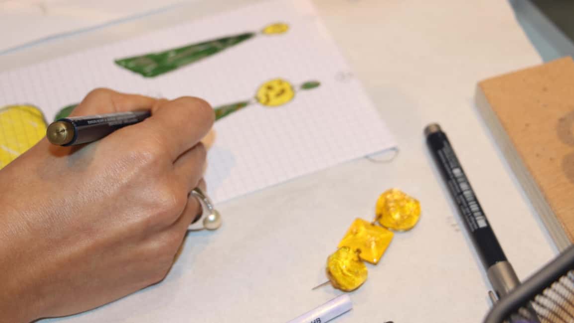Design Luxury Jewelry in le Marais, in the heart of Paris! - The 3-hour rhythm: meal, design work, and then the wait