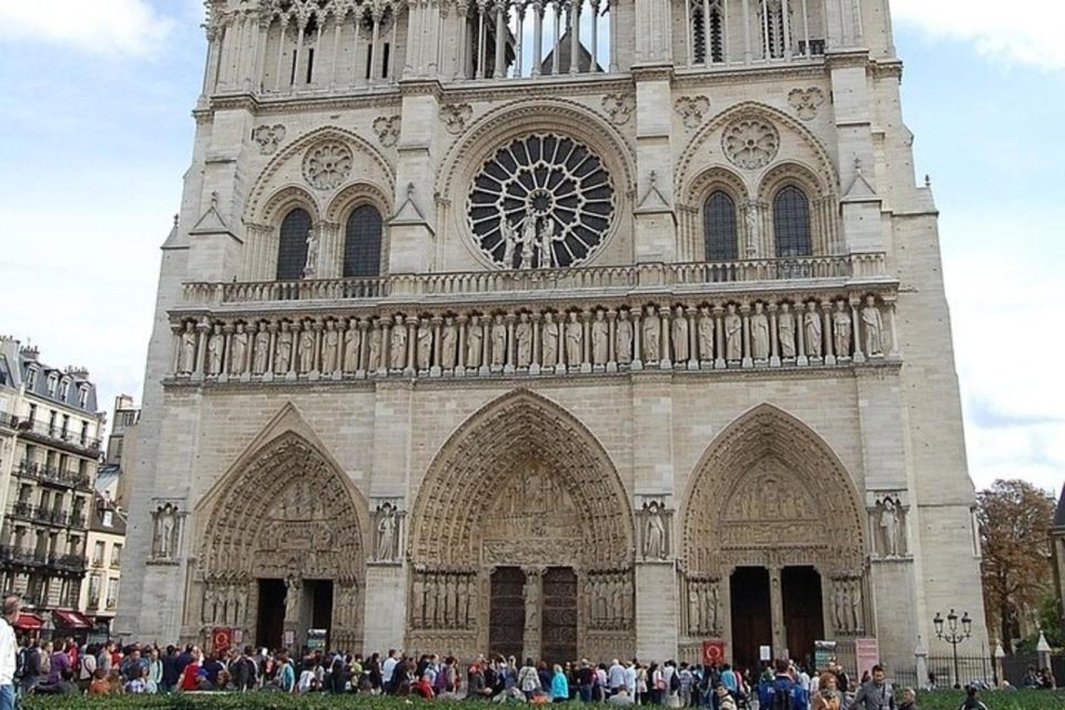 Discovering Le Marais: Guided Walking Tour of Paris - Price and value: is $46 per person fair for a 2-hour private walk?