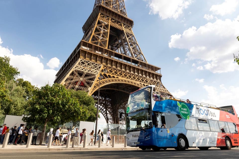 Disneyland Paris: Bus Sightseeing Tour in Paris - Audio Guide in Many Languages (and a Human Backup)