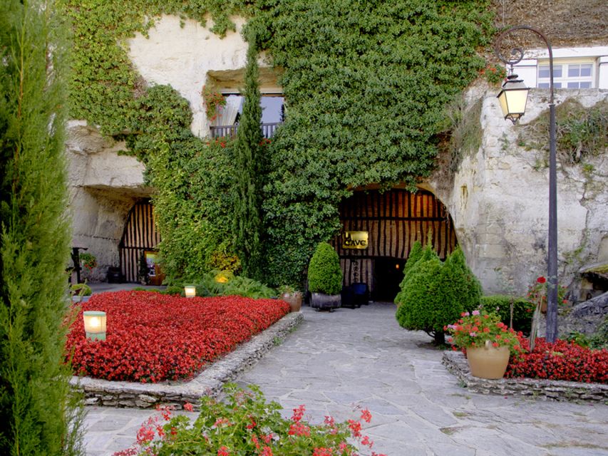 Exclusive Wine Day Trip Loire Valley from Paris - Loire wine tasting: what to expect from the winery visit