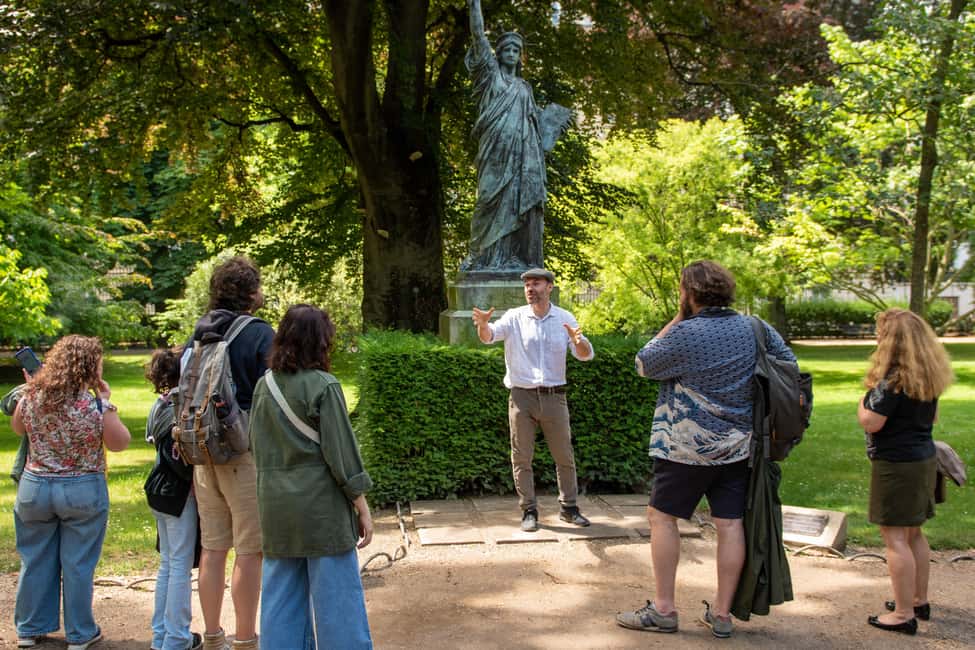 Explore Hemingway’s Paris with an Actor-Guide - Why Hemingway’s Paris works better with an actor in tow