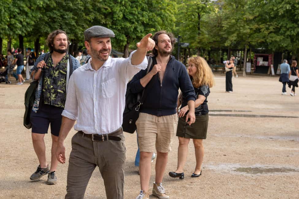 Explore Hemingway’s Paris with an Actor-Guide - Time, pace, and practical tips for a 90-minute walk
