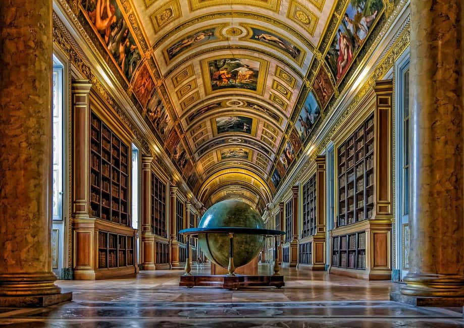 Fontainebleau Castle Private guided tour from Paris - Key things you’ll notice on this tour
