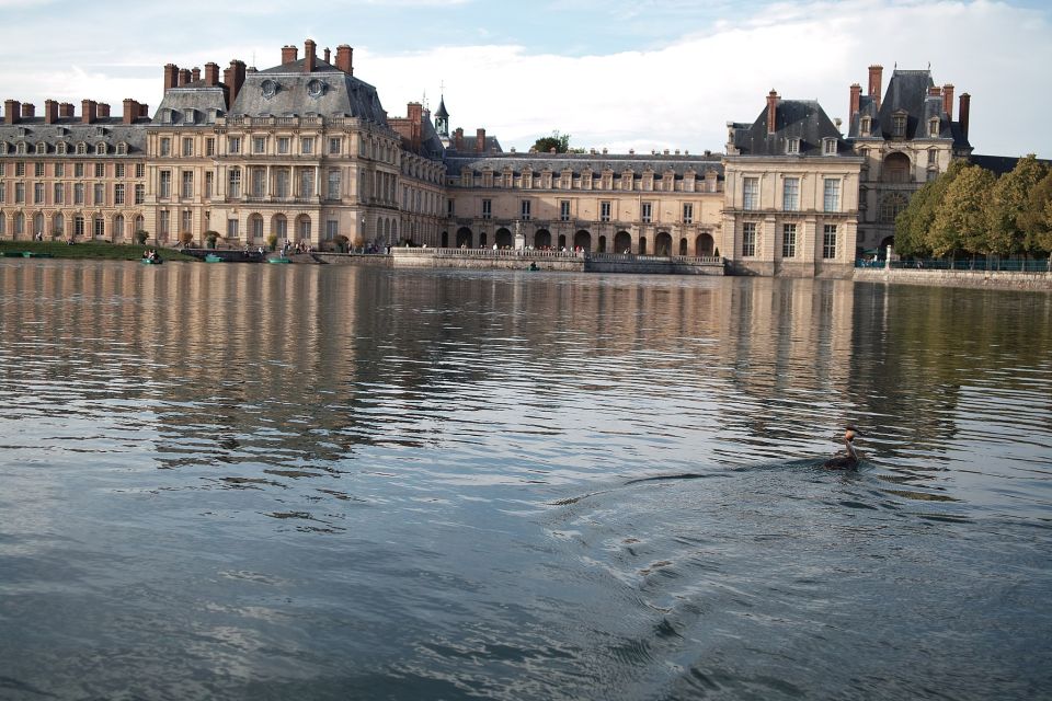 Fontainebleau: Palace Private Guided Tour with Ticket - The huge ballroom: where royal parties make sense in your head