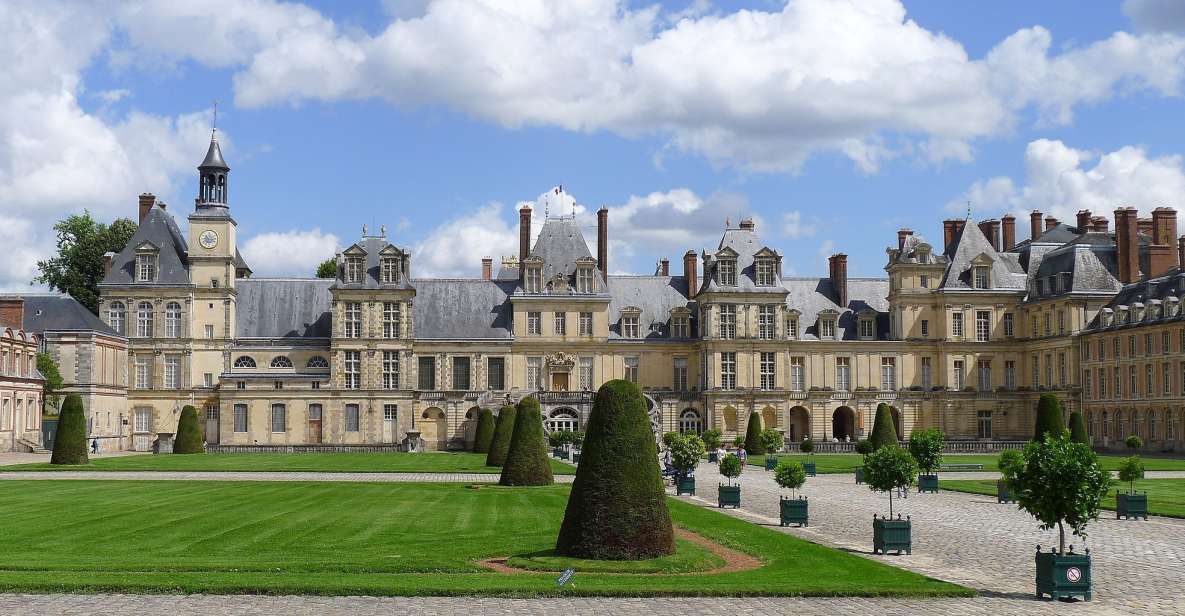 Fontainebleau: Palace Private Guided Tour with Ticket - Guide quality shows up fast: Antoine, and the value of good storytelling