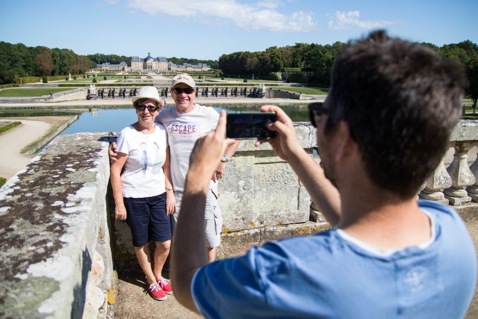 From Paris: Chateau de Fontainebleau & Vaux-Le-Vicomte Tour - Small-group rhythm: skipping the ticket lines, using audio guides, getting the best route