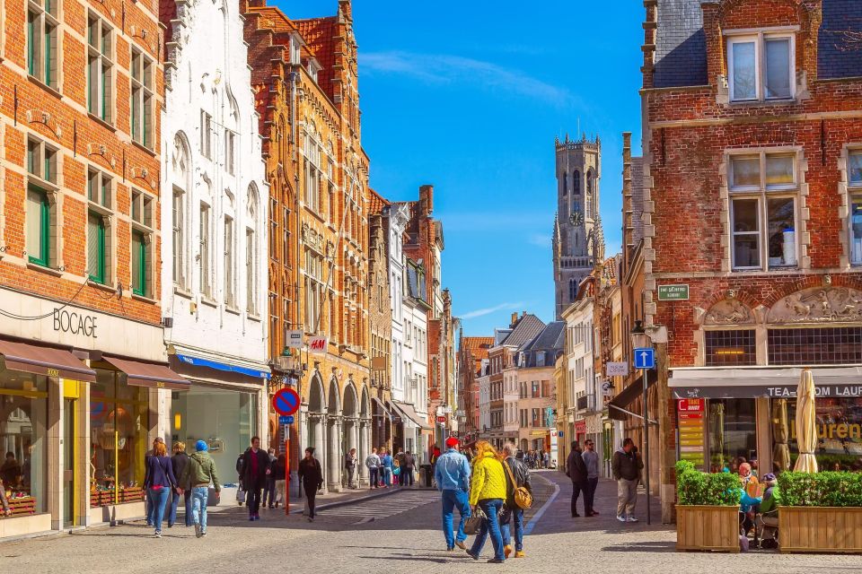 From Paris: Day Trip to the Enchanting Brussels and Bruges - The Guided Transfer: Using the Time to Stay Fresh