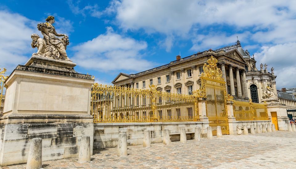 From Paris: Full-Day Guided Tour of Versailles - Versailles gardens at leisure: how to enjoy the outdoor “royal set” without burning out