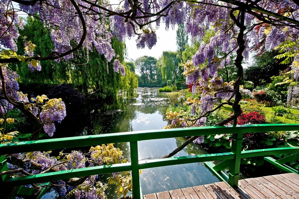 From Paris: Giverny and Versailles Private Full-Day Trip - Price and value: what $1,566 per group really buys you