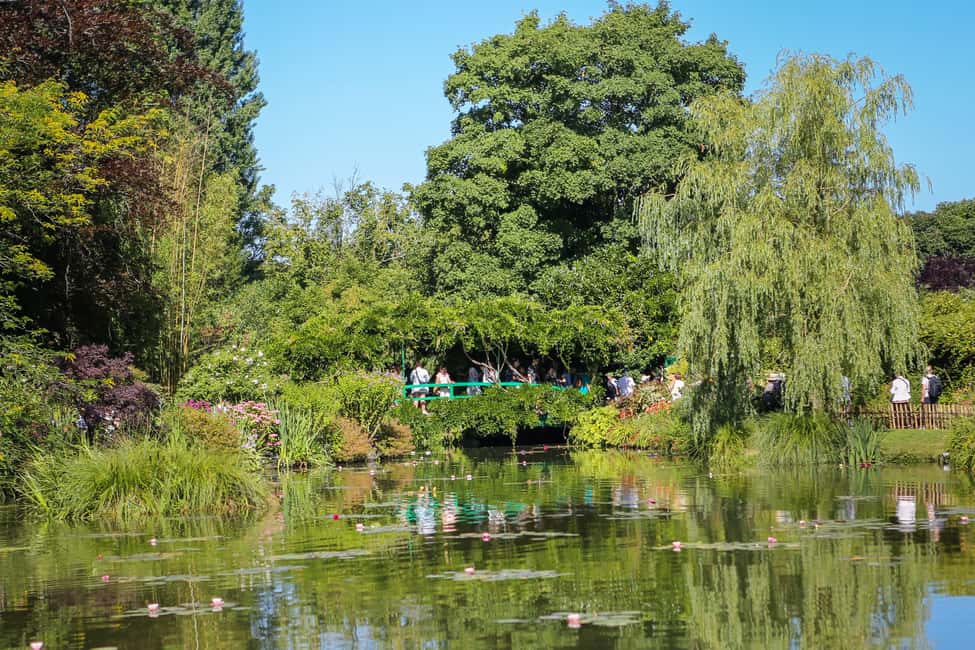 From Paris: Giverny Day Trip with Audio Guide or Live Guide - Key highlights worth circling