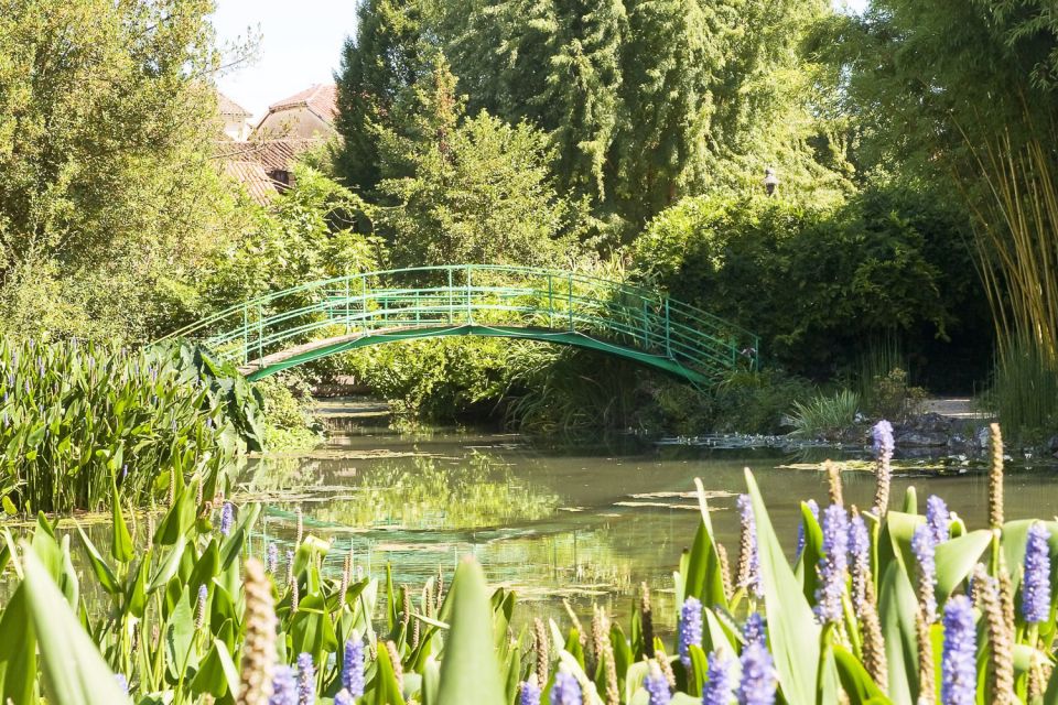From Paris: Guided Day Trip to Monet's Garden in Giverny - Monet’s Flower Garden: where design feels personal