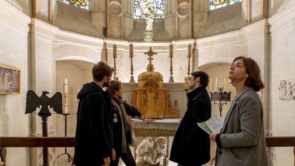 From Paris: Loire Valley Castles Tour with Hotel Transfers - Morning start: hotel pickup and the coach ride to Chambord