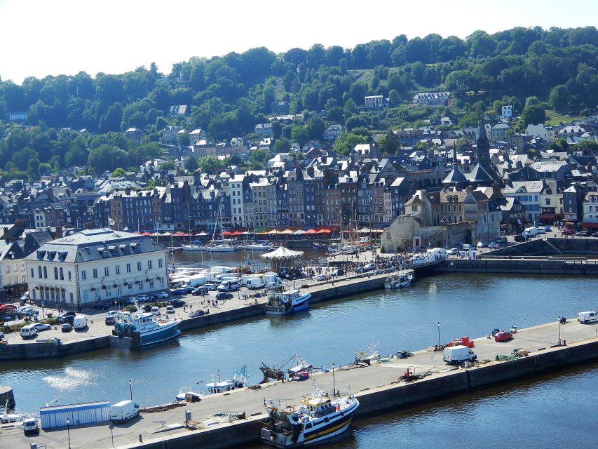 From Paris: Mont-Saint-Michel & Honfleur Private Day Tour - Audio guide + included entry: your built-in safety net for historical details