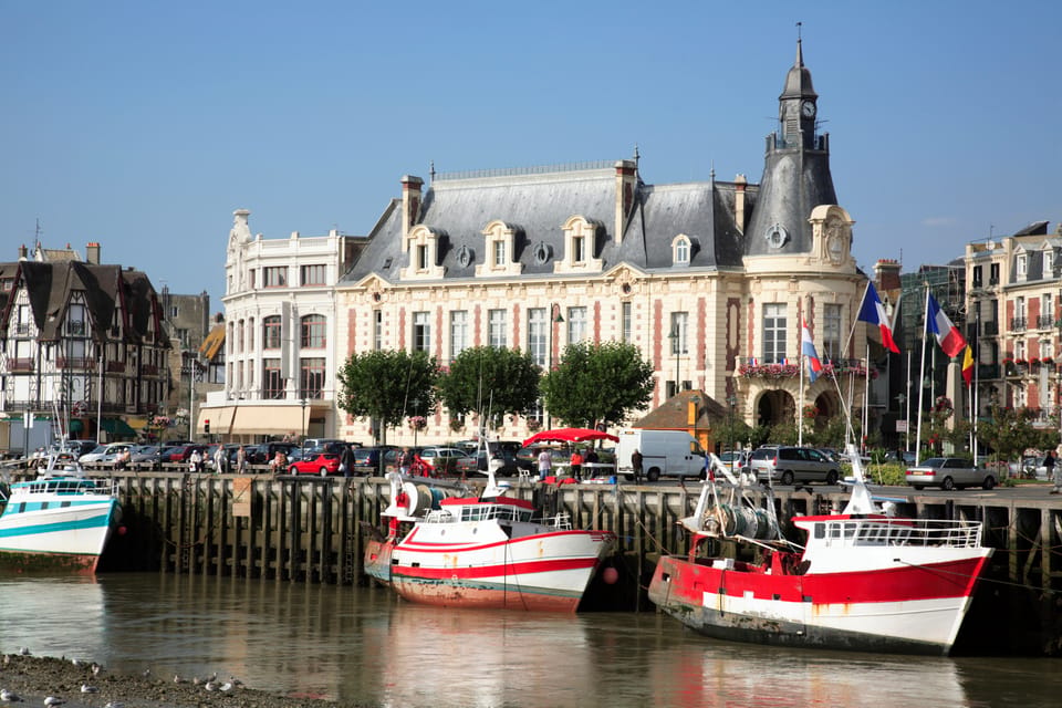 From Paris: Normandy D-Day Beaches Day Trip with Lunch - Should You Book This D-Day Day Trip?