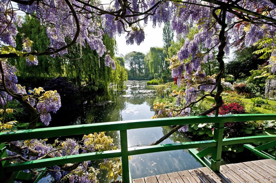 From Paris: Private Day Trip to Giverny and Auvers sur Oise - Auvers-sur-Oise: Following Van Gogh’s Final Days