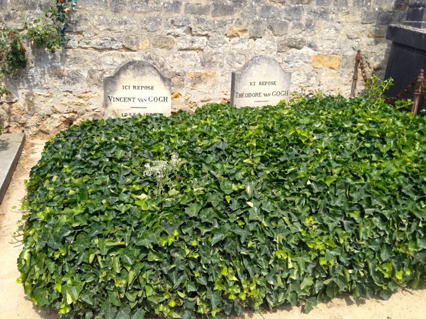 From Paris: Private Day Trip to Giverny and Auvers sur Oise - Timing, Traffic, and the One Big Risk to Keep in Mind
