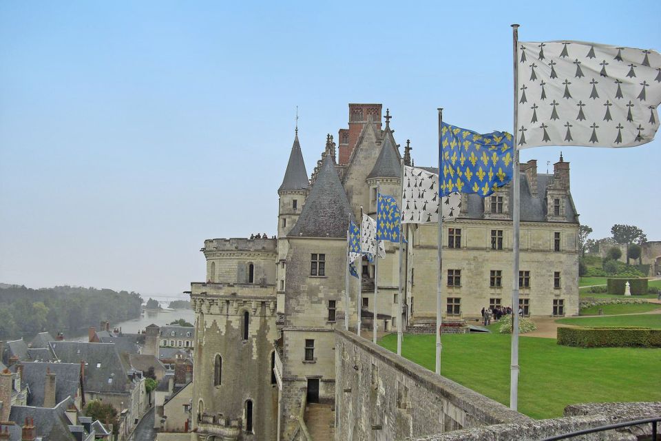 From Paris: Small-Group Loire Valley Castles Full-Day Tour - Small-Group Comfort and Practical Stuff: Seats, Stairs, and Weather