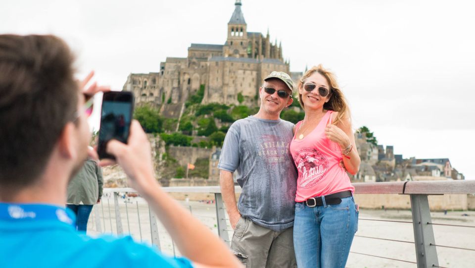 From Paris: Small-Group Mont St Michel Tour & Cider Tasting - Avranches quick stop: a warm-up before the island