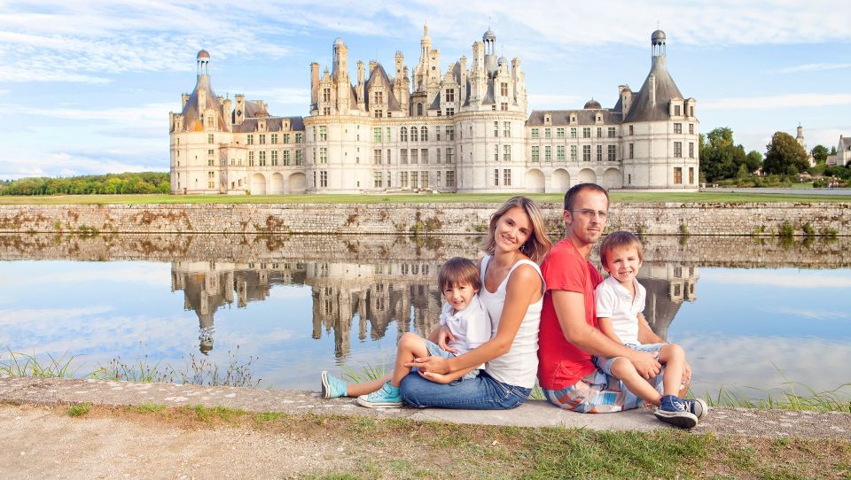 From Paris: Small-Group Tour of Loire Castles - Drivers and comfort: what to expect from the road