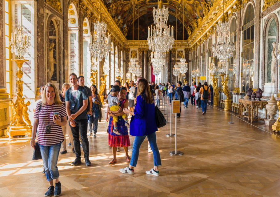 From Paris: Versailles Palace and Gardens Guided Day Trip - Your free time: Trianon Estate, Petit Trianon, and Queen’s Hamlet