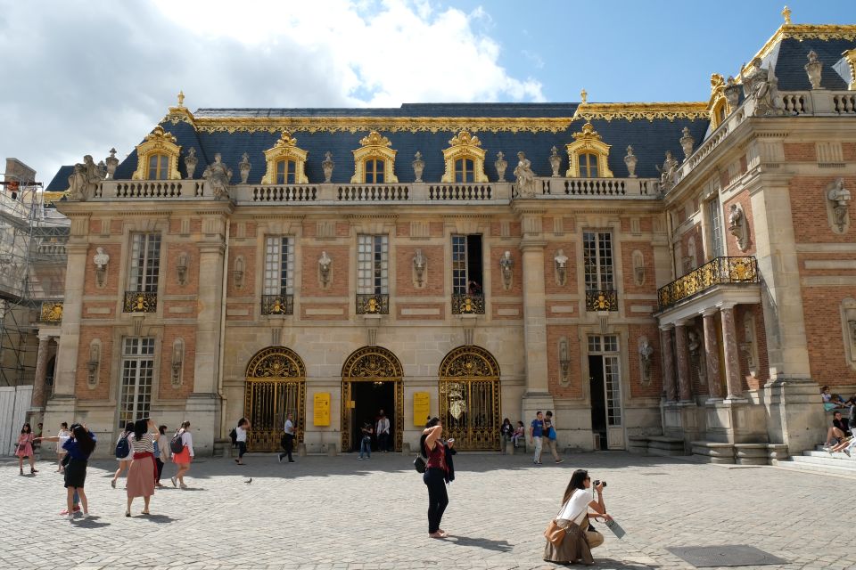 From Paris: Versailles Palace and Gardens Guided Day Trip - Should you book this Versailles Palace and Gardens day trip?