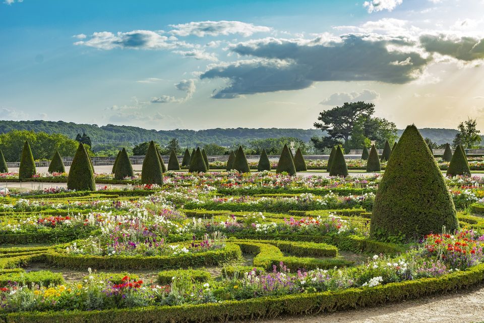From Paris: Versailles Palace and Gardens Guided Experience - What the 2 hours in the palace gives you (and what it won’t)