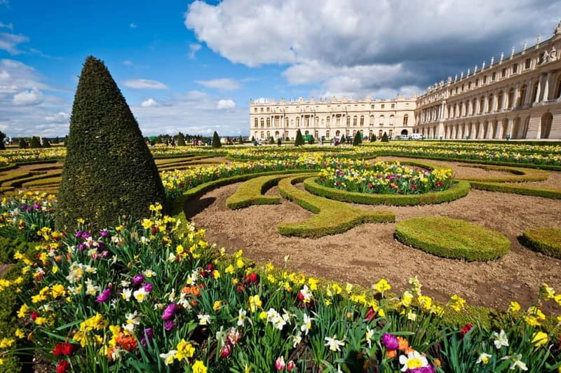 From Paris: Versailles Palace and Gardens with Transfer - Priority entrance at Versailles: what it really buys you