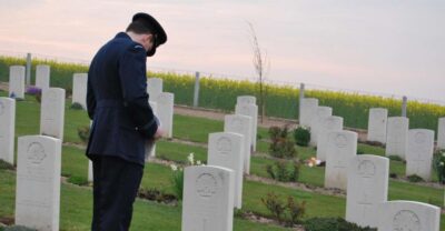 From Paris: WWI Somme Battlefields Full-Day Tour - How the day is stitched together across the Somme front