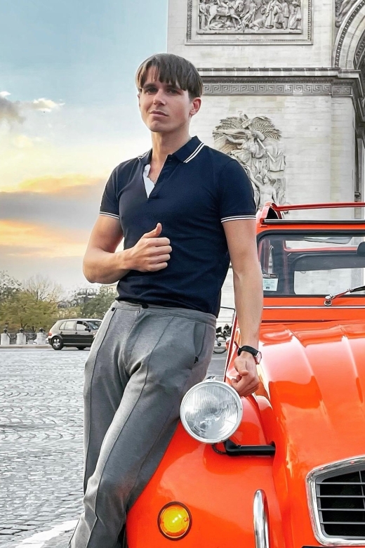 Guided Tour of Paris in Citroën 2CV - Why a 2CV Is a Smart Way to See Central Paris Fast