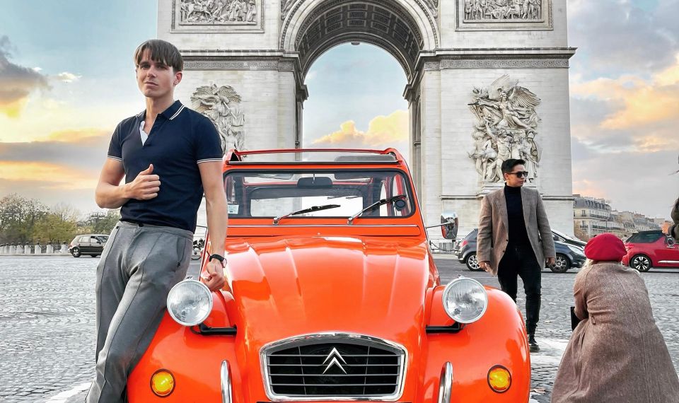 Guided Tour of Paris in Citroën 2CV - Inside the Car: Pro Photos, Videos, and Old French Music
