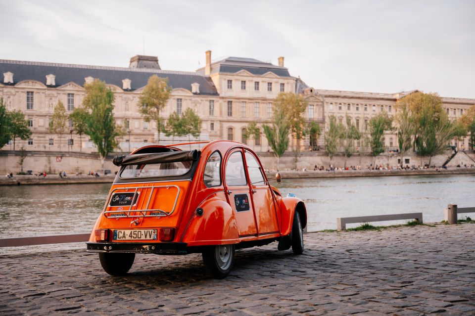 Guided Tour of Paris in Citroën 2CV - What Makes It Work in Just One Hour