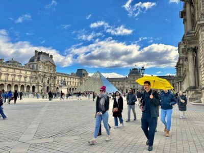 Historic Paris Walking Tour in English - Louvre: from palace politics to the museum you plan to return to