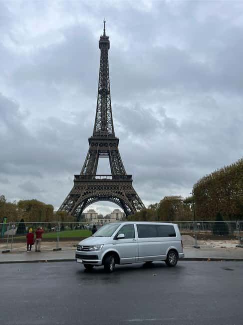 Hop On Paris: City Highlights Tour in a comfortable Minivan - Eiffel Tower stop: how to get the most from the photos and views
