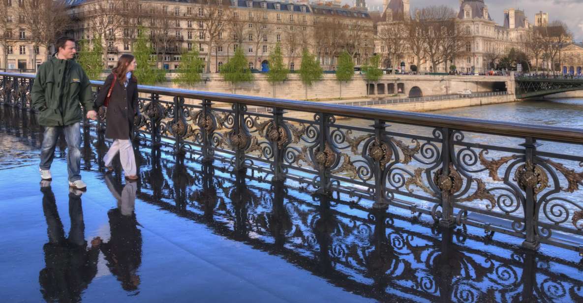 Le Marais: Explore Old Paris with a Local Host - Cobblestones, boutiques, and small art galleries