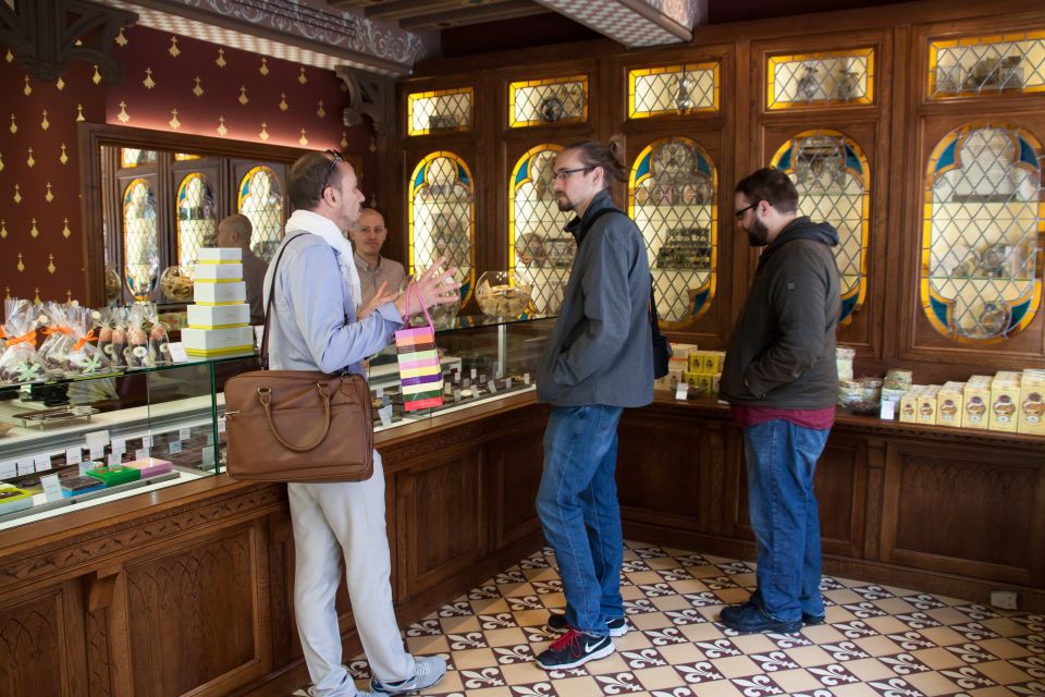 Le Marais: Pastry and Chocolate Food Tour - Key moments you’ll remember