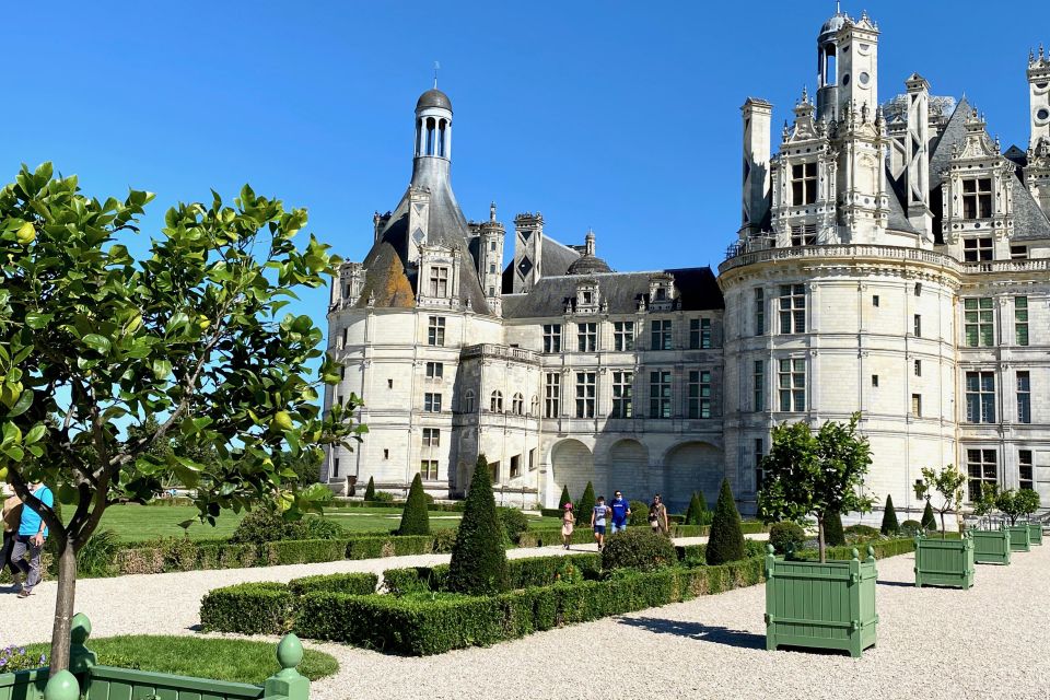 Loire Valley Castles: Chenonceau, Amboise & Da Vinci Trip - The Real Logistics That Matter: Timing, Walking, and Comfort