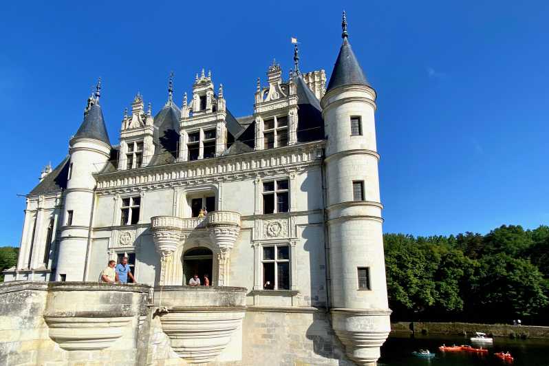 Loire Valley Royal Castles Small Group Day Trip from Paris - Château de Chenonceau: The Ladies’ Castle Over the River Cher
