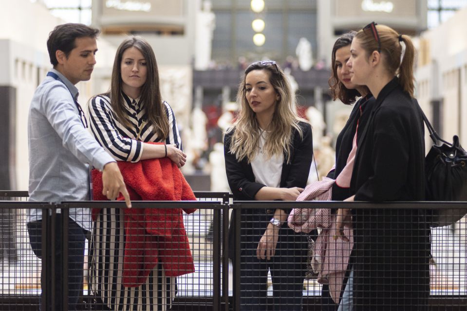 Louvre and Musée d'Orsay with Reserved Entry Ticket - Group size, languages, and how the day feels