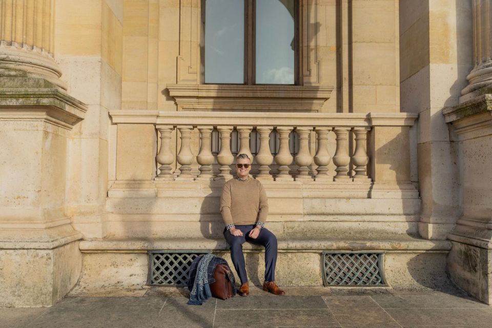 Louvre area photo shoot by Paris photographer - Palais-Royal photo stop: royal-looking results without the museum ticket