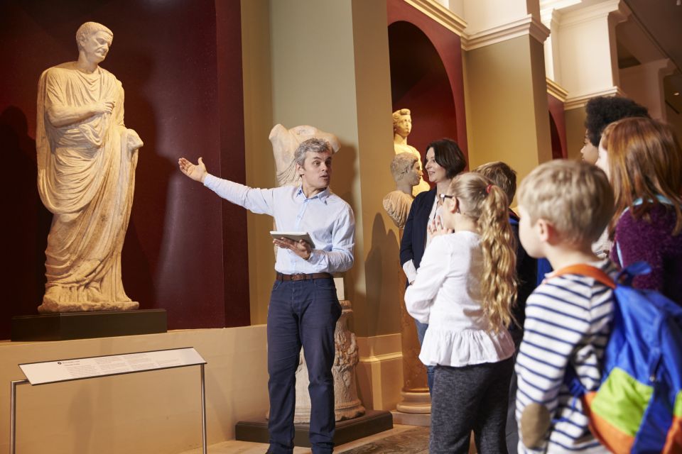 Louvre Masterpieces Private Guided Tour with Reserved Access - Great Sphinx of Tanis: why this riddle stop feels different