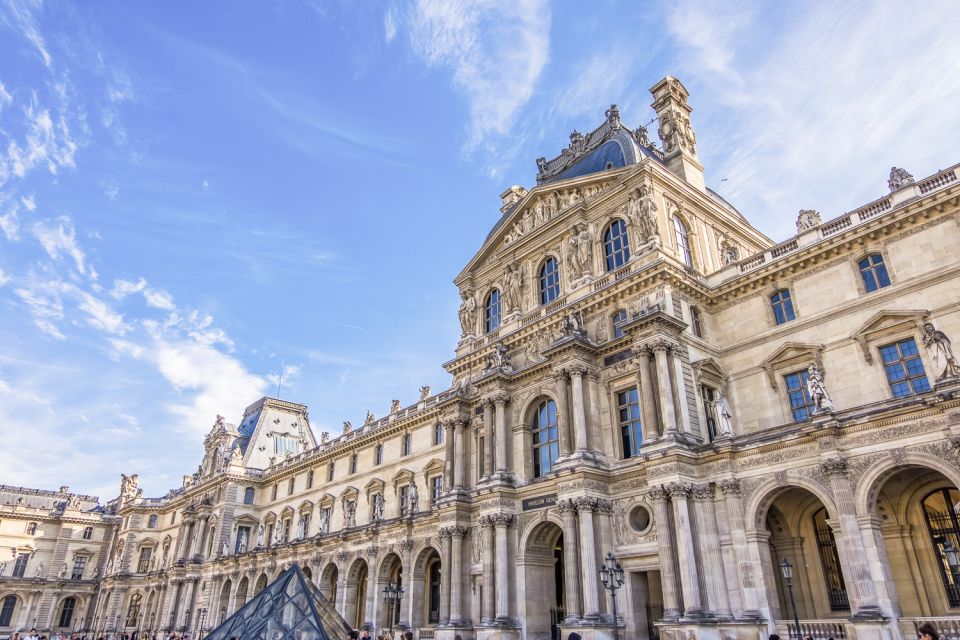 Louvre Museum Child-Friendly Private Tour for Families - The Louvre’s “Former Palace + Fortress” Angle Makes It Make Sense