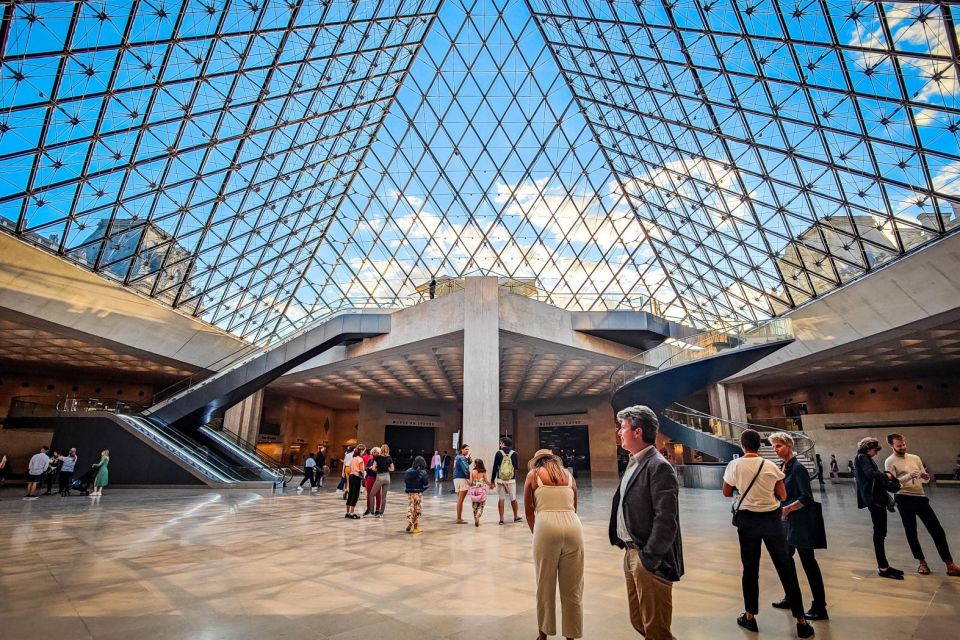 Magnificent tour of the Louvre + Mona Lisa pass - Key takeaways before you go