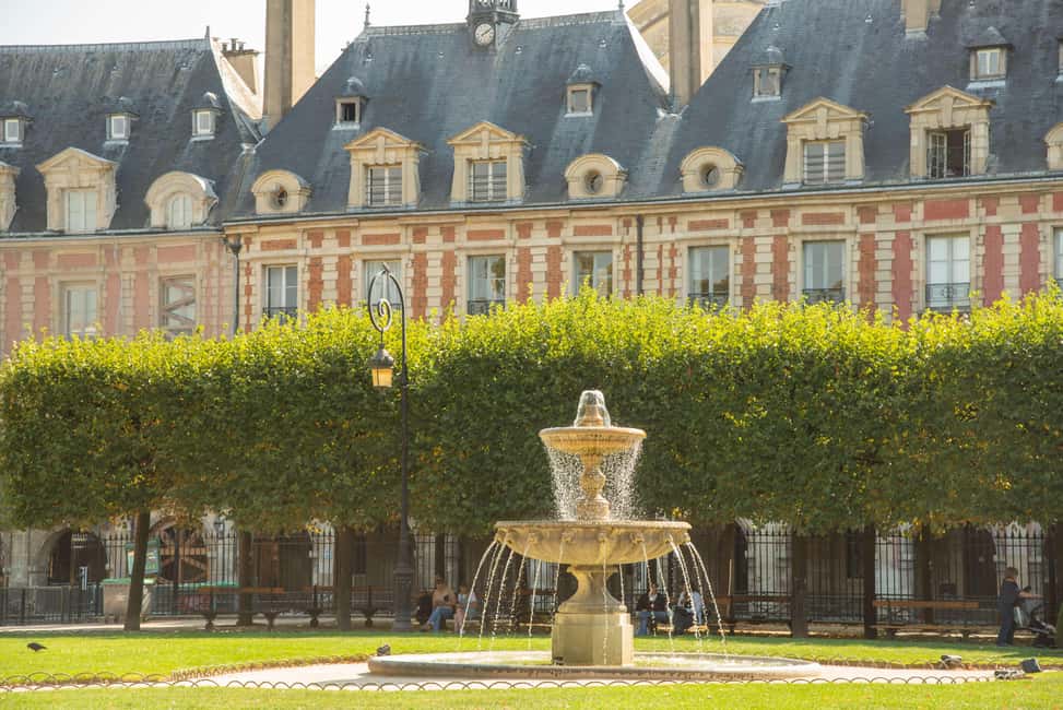 Marais: Discover the Medieval Heart of Paris - Meeting point at Bastille: quick and easy start