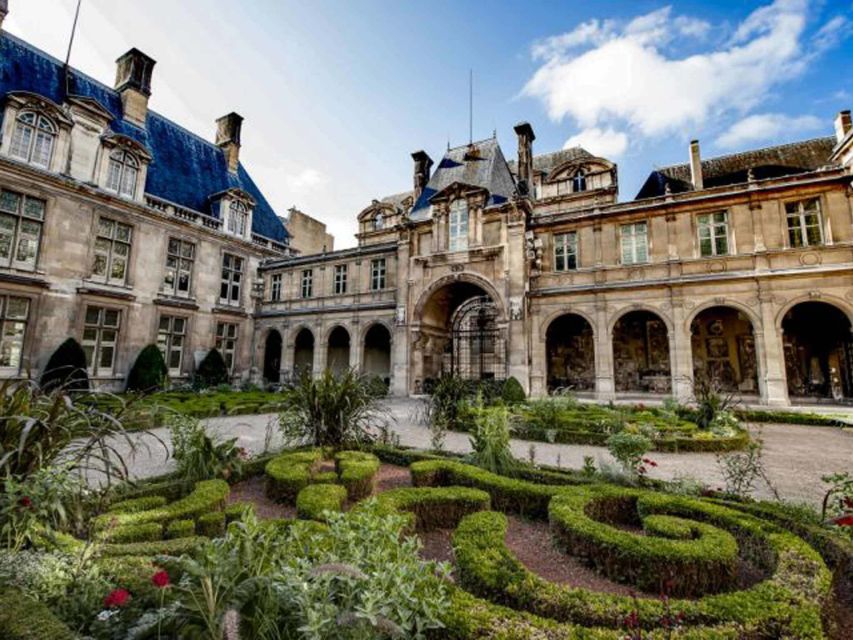 Marais District of Paris Guided Walking Tour - Entering the Marais on foot: how the tour helps you “see” Paris