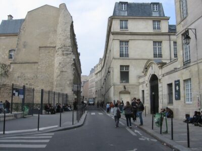 Marais Walking Tour: Lifestyle in Paris - Meet on Rue de Rivoli by Saint-Paul for a 150-Minute Focus